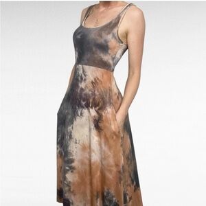 Tie-Dye Anthropologie Scoop Neck Maxi Dress in Light Gray and Charcoal